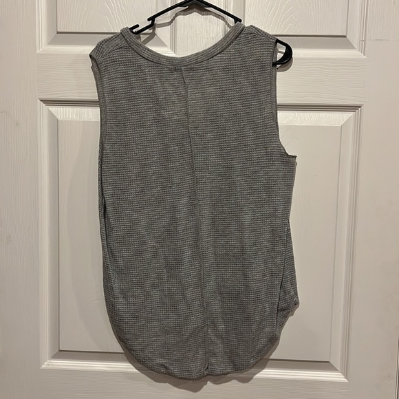 Tank - Picture 3 of 3